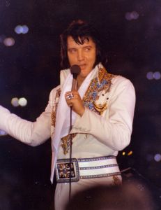 Elvis Presley 1976.jpg